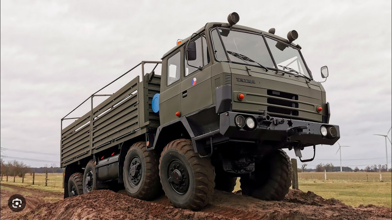 Tatra 815 VVN 8x8 - Top 10 most popular trucks on LECTURA Specs